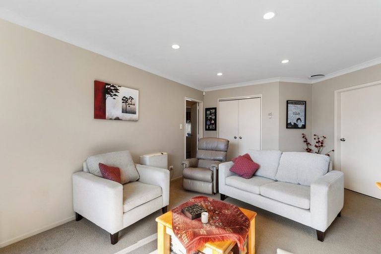 Photo of property in 40 Cranbrook Place, Rototuna North, Hamilton, 3210