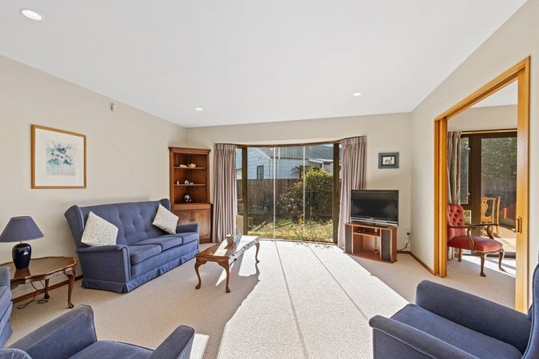 Photo of property in 2/175 Centaurus Road, Saint Martins, Christchurch, 8022