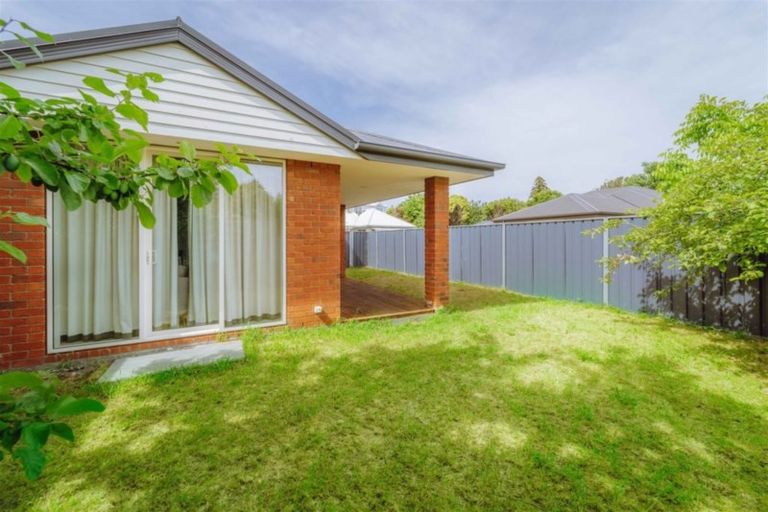 Photo of property in 105a Suva Street, Upper Riccarton, Christchurch, 8041