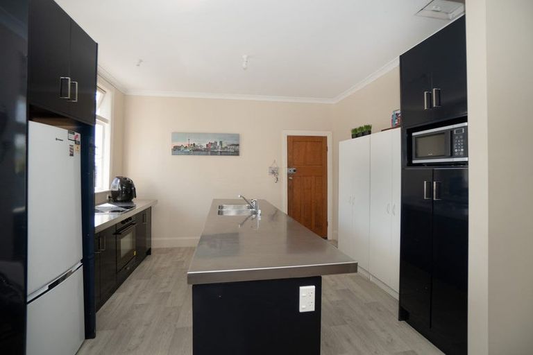 Photo of property in 21 Burns Avenue, Takaro, Palmerston North, 4412