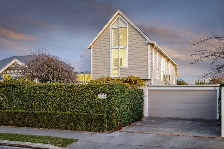 Photo of property in 74 Office Road, Merivale, Christchurch, 8014