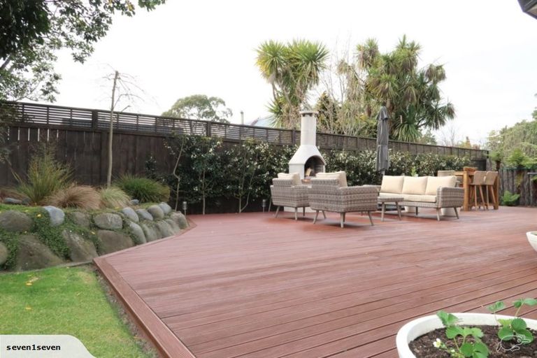 Photo of property in 2/745 Acacia Bay Road, Acacia Bay, Taupo, 3330