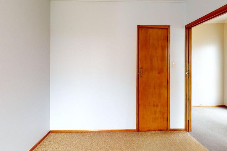 Photo of property in 22 Ellesmere Crescent, Highbury, Palmerston North, 4412