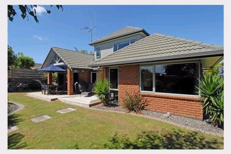 Photo of property in 11 Dallinger Street, St Andrews, Hamilton, 3200