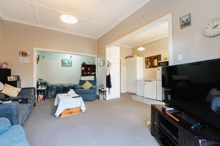 Photo of property in 240 South Road, Caversham, Dunedin, 9012