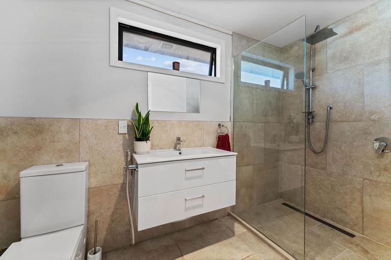 Photo of property in 218 Te Rangitautahanga Road, Turangi, 3334