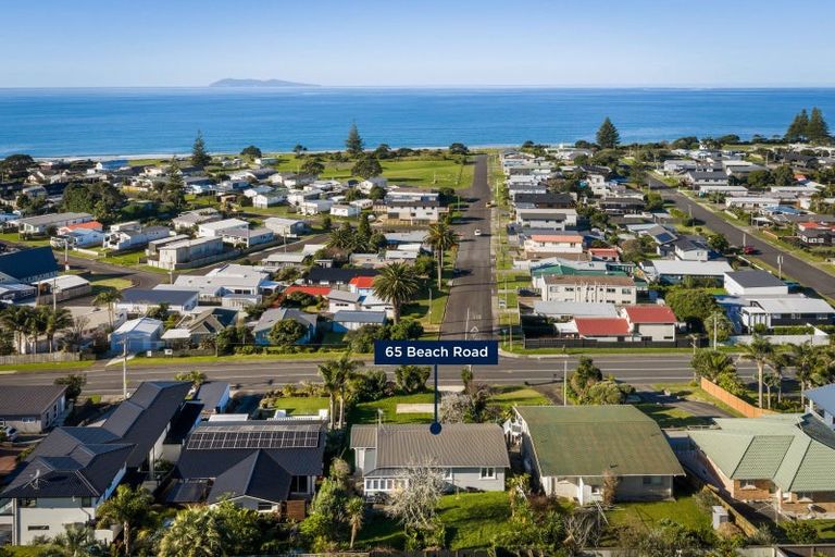 Photo of property in 65 Beach Road, Waihi Beach, 3611