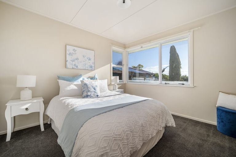 Photo of property in 6 Porikapa Road, Owhata, Rotorua, 3010