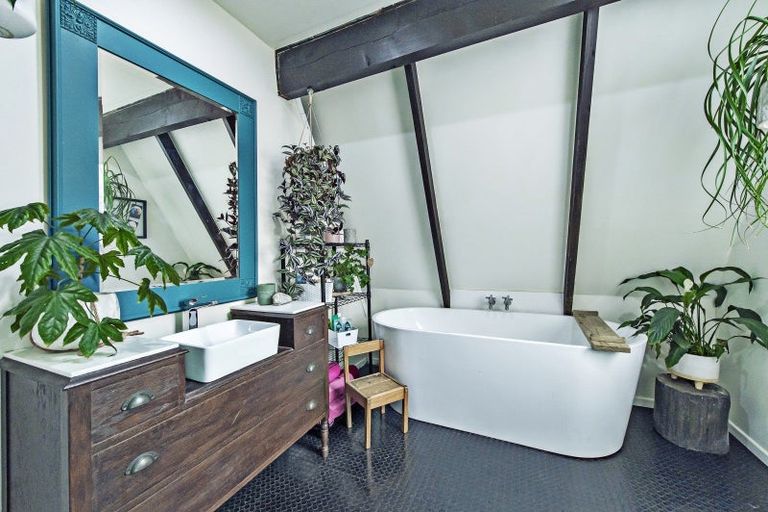 Photo of property in 24 Brook Street, Southbridge, 7602