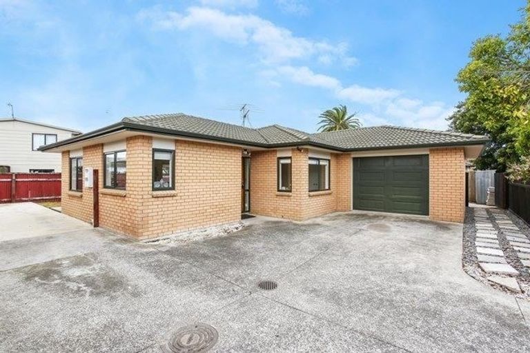 Photo of property in 26a Cameron Street, Papakura, 2110