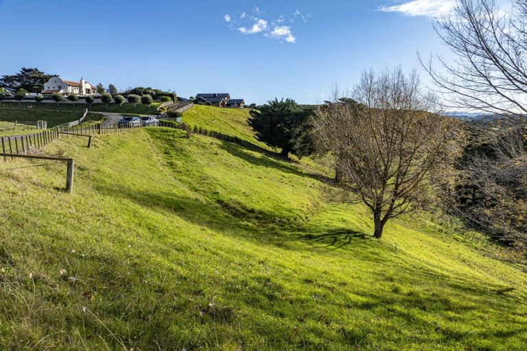 Photo of property in 70 Pineleigh Drive, Poraiti, Napier, 4182