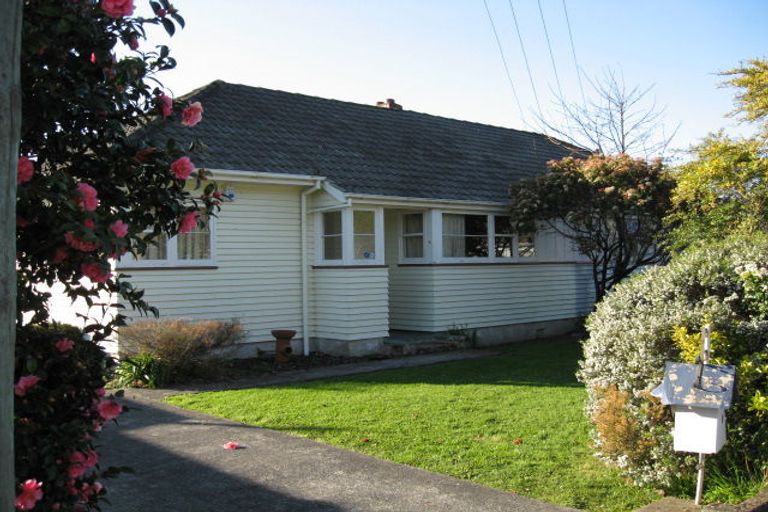 Photo of property in 3 Haig Street, Waterloo, Lower Hutt, 5011