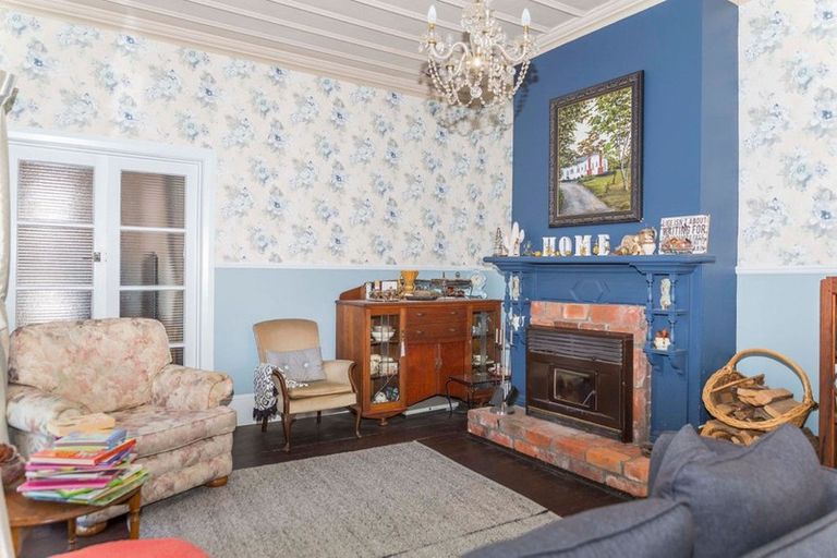 Photo of property in 237 High Street, Dannevirke, 4930