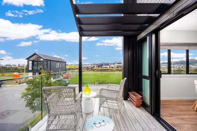Photo of property in 12a Tikati Rise, Long Bay, Auckland, 0630