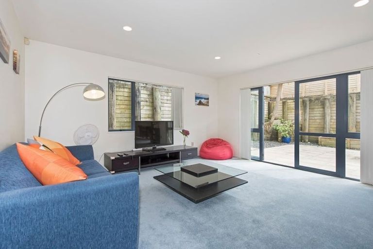 Photo of property in 114 Astley Avenue, New Lynn, Auckland, 0600