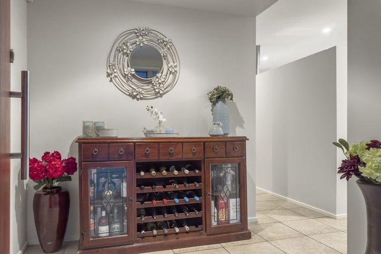 Photo of property in 20 Bendalls Lane, Oratia, Auckland, 0604