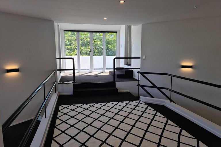 Photo of property in 18 Glenburn Place, Avonhead, Christchurch, 8042