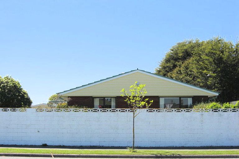 Photo of property in 168 West Belt, Rangiora, 7400