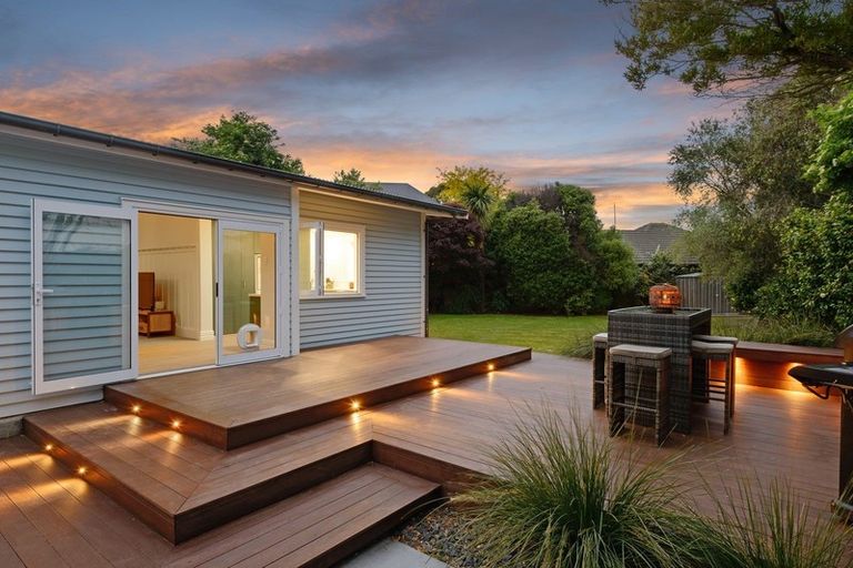 Photo of property in 28 Roxburgh Street, Sydenham, Christchurch, 8023