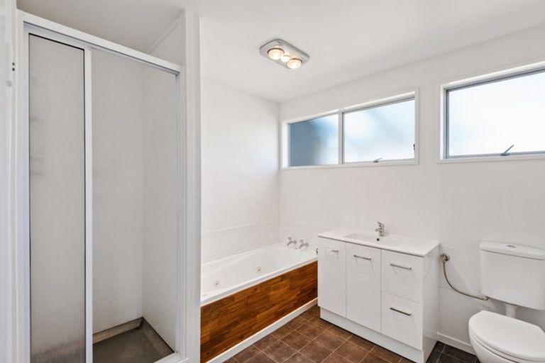 Photo of property in 4 Portnall Place, Parklands, Christchurch, 8083