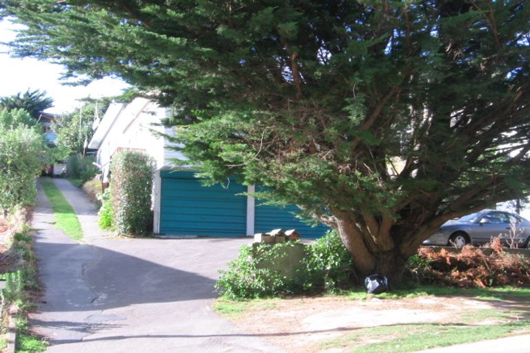 Photo of property in 2/15 View Road, Titahi Bay, Porirua, 5022