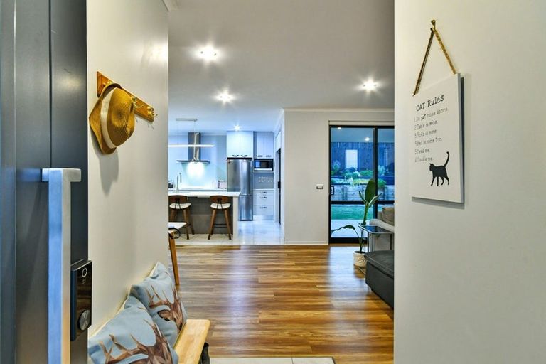 Photo of property in 10 Mcneish Place, Pokeno, 2402