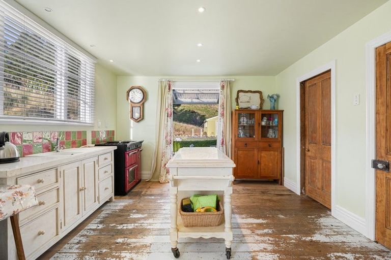 Photo of property in 3 Robin Hood Bay Road, Peraki, Little River, 7591