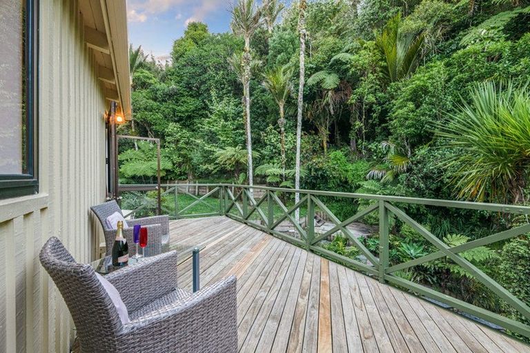 Photo of property in 576c South Titirangi Road, Titirangi, Auckland, 0604