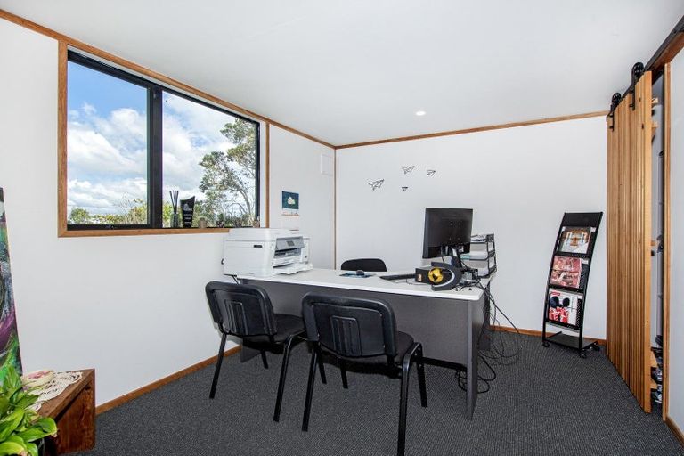 Photo of property in 16 North Crest Drive, Onerahi, Whangarei, 0110