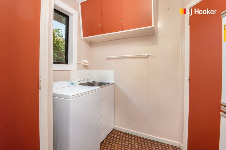 Photo of property in 21 Kinmont Crescent, Kinmont Park, Mosgiel, 9024