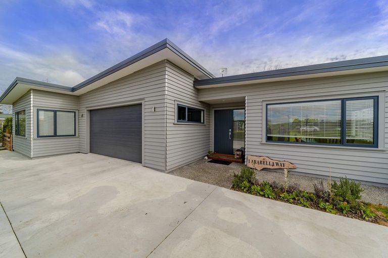 Photo of property in 1 Arabella Way, Waipukurau, 4200