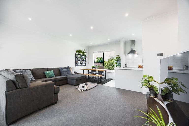 Photo of property in 500f Te Atatu Road, Te Atatu Peninsula, Auckland, 0610