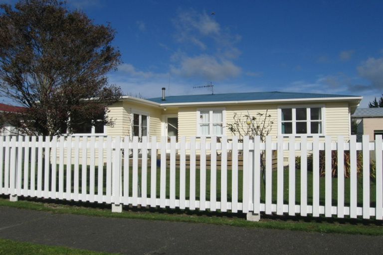 Photo of property in 9 Fairview Avenue, Feilding, 4702