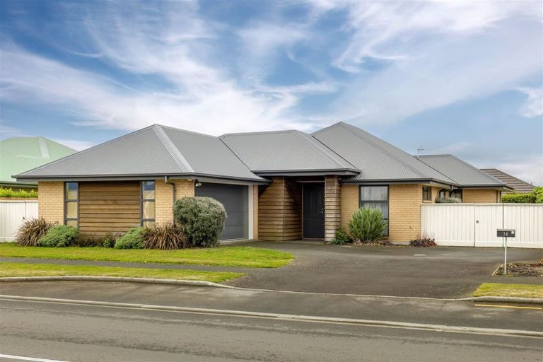 Photo of property in 14 Richmond Avenue, Halswell, Christchurch, 8025