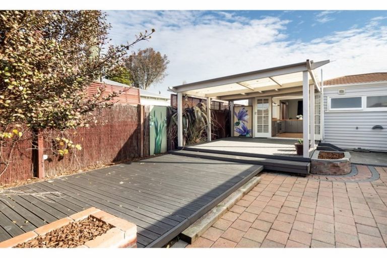 Photo of property in 18 Tilford Street, Woolston, Christchurch, 8062