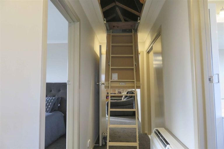 Photo of property in 11 Chesney Street, Heidelberg, Invercargill, 9812