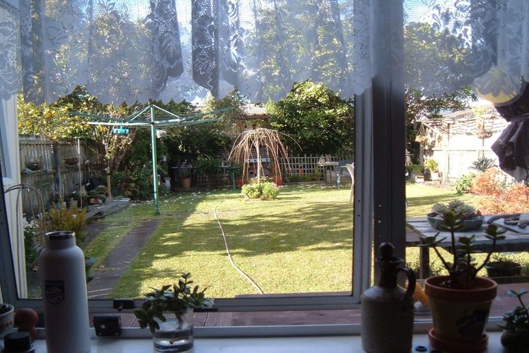 Photo of property in 1/24 Glynnbrooke Street, Te Atatu South, Auckland, 0610