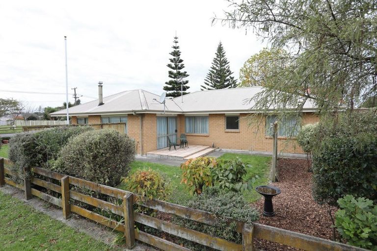 Photo of property in 17 Johnson Street, Bulls, 4818