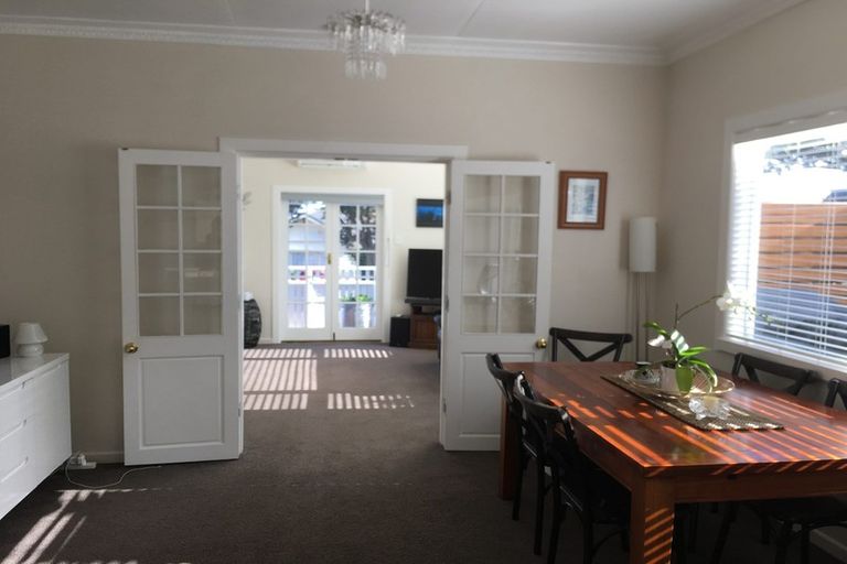 Photo of property in 229 Muritai Road, Eastbourne, Lower Hutt, 5013
