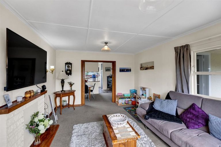 Photo of property in 6 Pembroke Street, Westown, New Plymouth, 4310