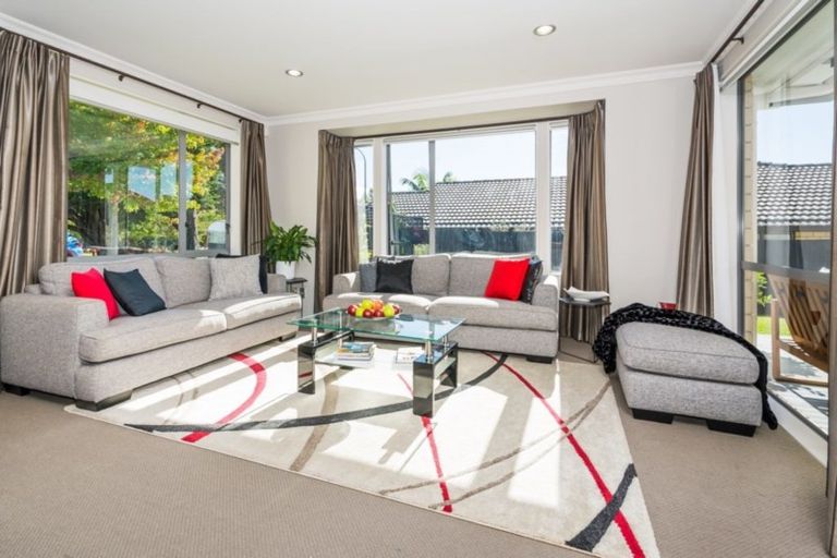 Photo of property in 272 Schnapper Rock Road, Schnapper Rock, Auckland, 0632