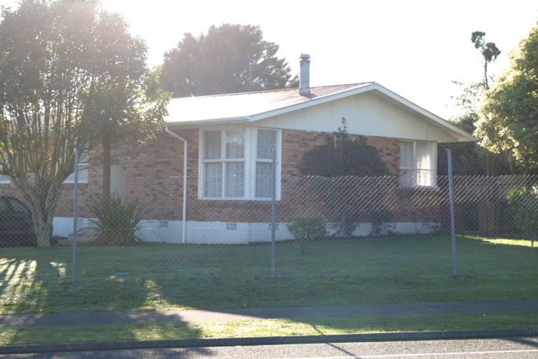 Photo of property in 92 Skipton Street, Mangere East, Auckland, 2024