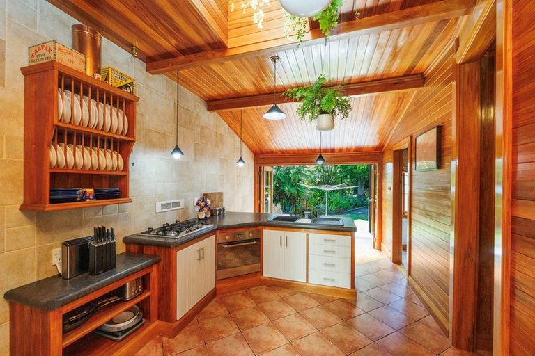 Photo of property in 18 Miro Street, Takaro, Palmerston North, 4410