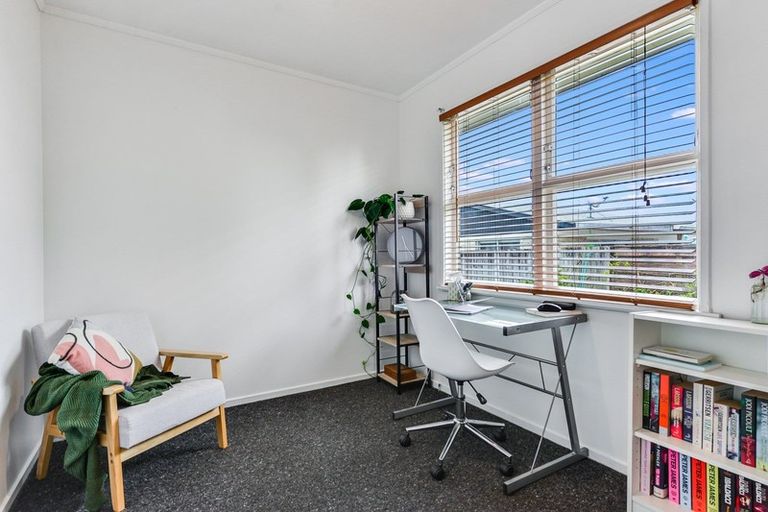 Photo of property in 70 Livingstone Avenue, Nawton, Hamilton, 3200