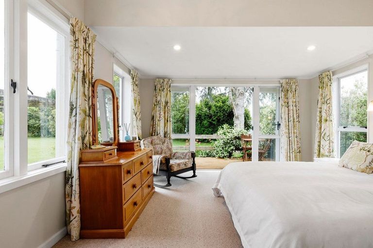 Photo of property in 142 Williams Street, Cambridge, 3434