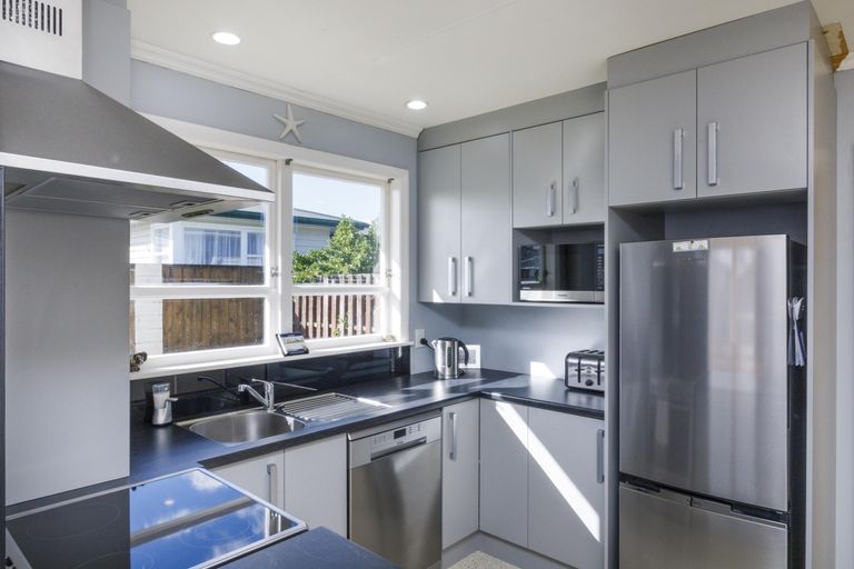 Photo of property in 11 Anakiwa Street, Kelvin Grove, Palmerston North, 4414