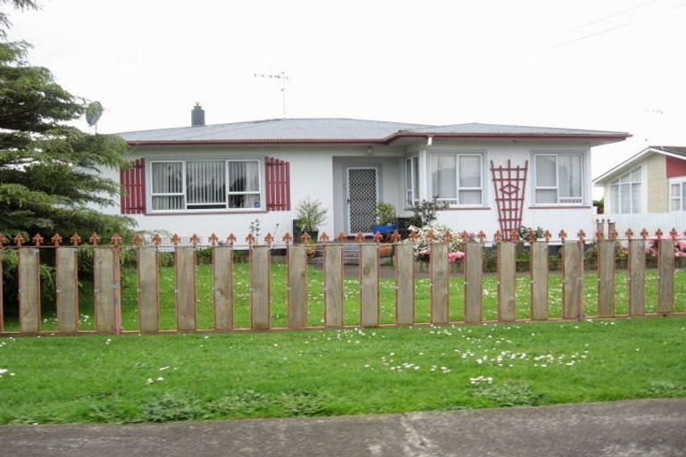 Photo of property in 14 Surrey Road, Springvale, Whanganui, 4501
