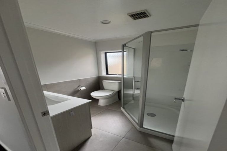 Photo of property in 18 Gortin Close, East Tamaki, Auckland, 2013