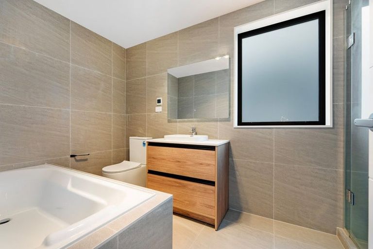 Photo of property in 36 Clara Road, Silverdale, 0932