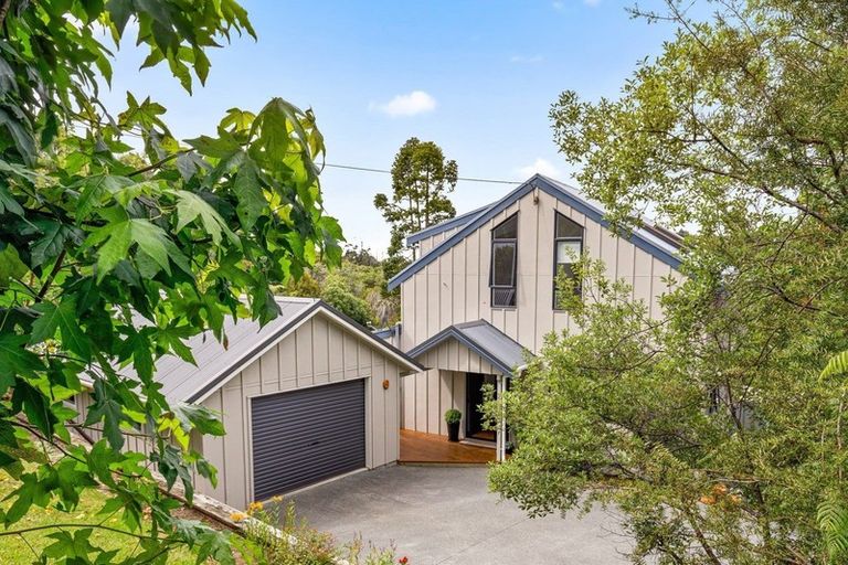 Photo of property in 961 Sandspit Road, Sandspit, Warkworth, 0982